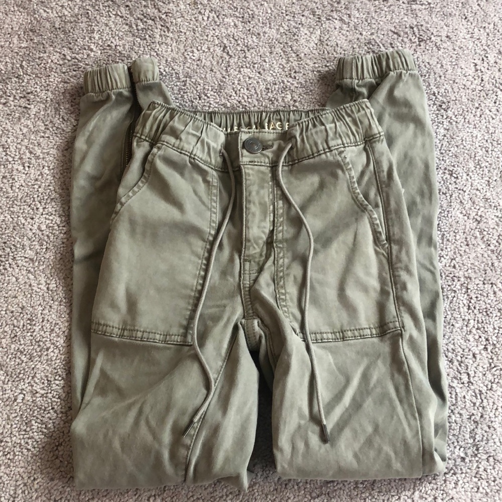 American Eagle Joggers